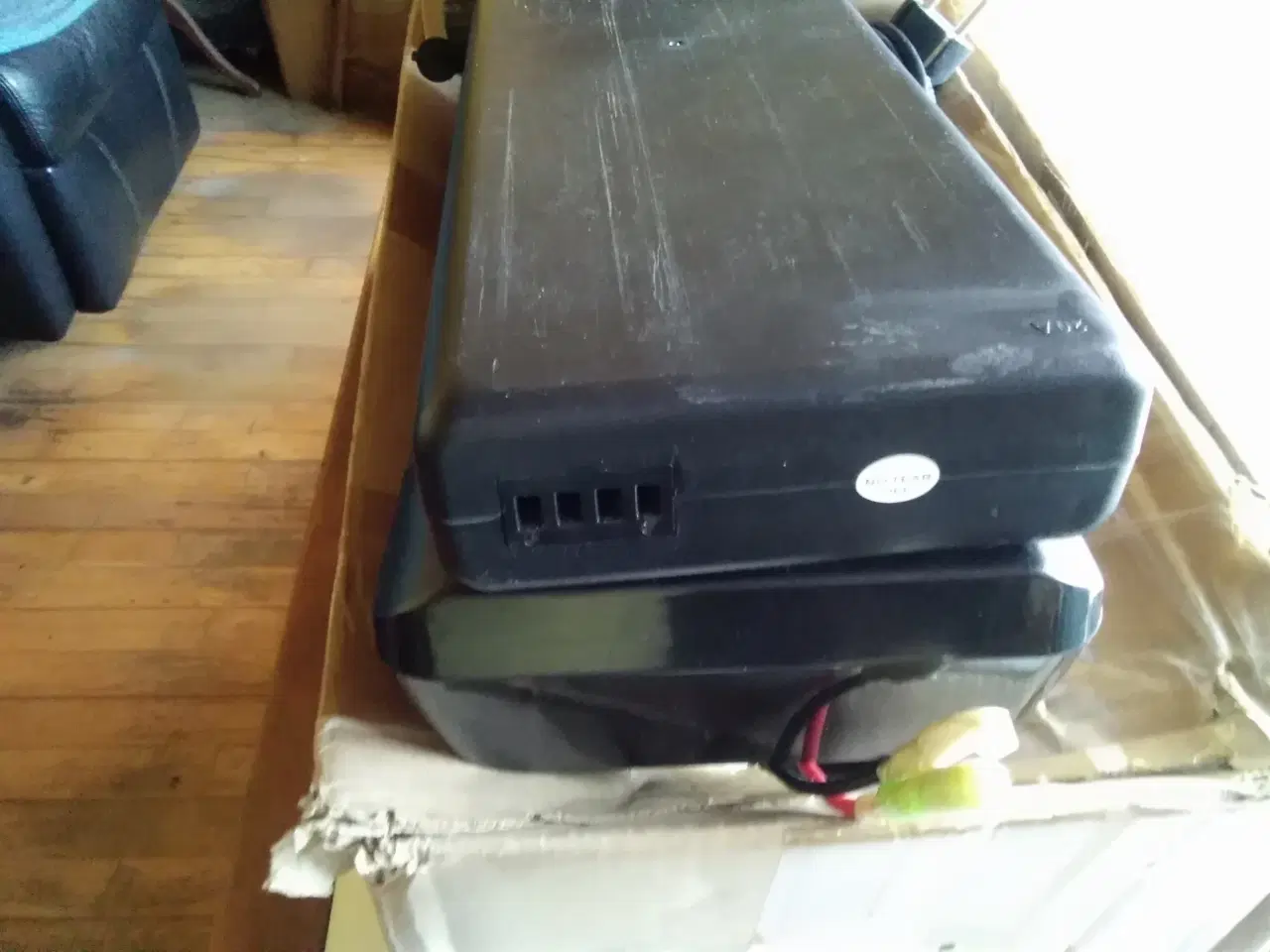 Billede 3 - 36 V 10,4 A Kompl OK Batteri m box UDEN LADER Alm