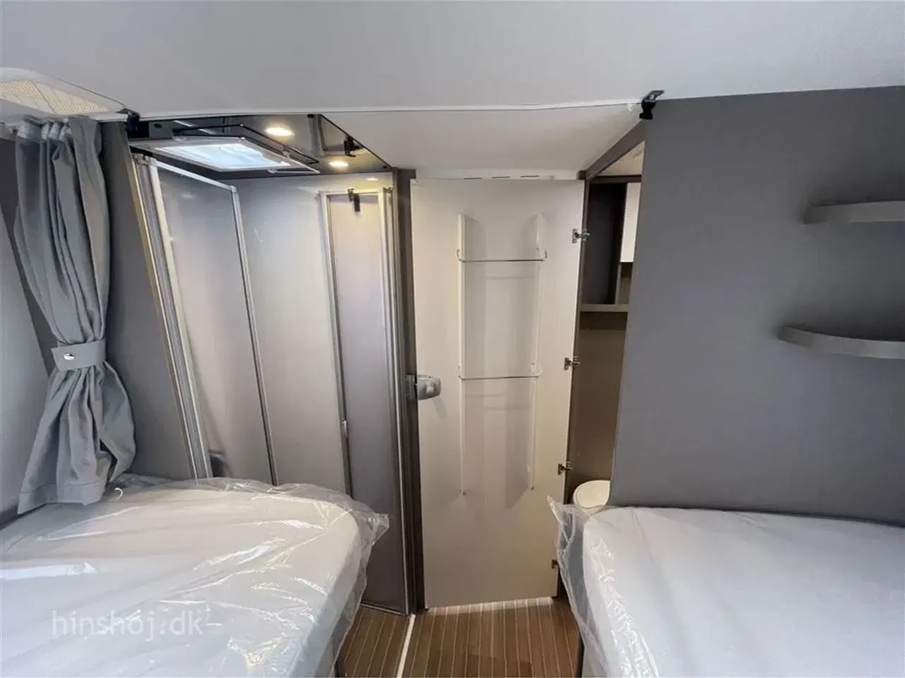 Billede 16 - 2025 - Hymer Etrusco T7400SB Aut.   Etrusco By Hymer – Italiensk Kvalitet og Komfort fra Hinshøj Caravan