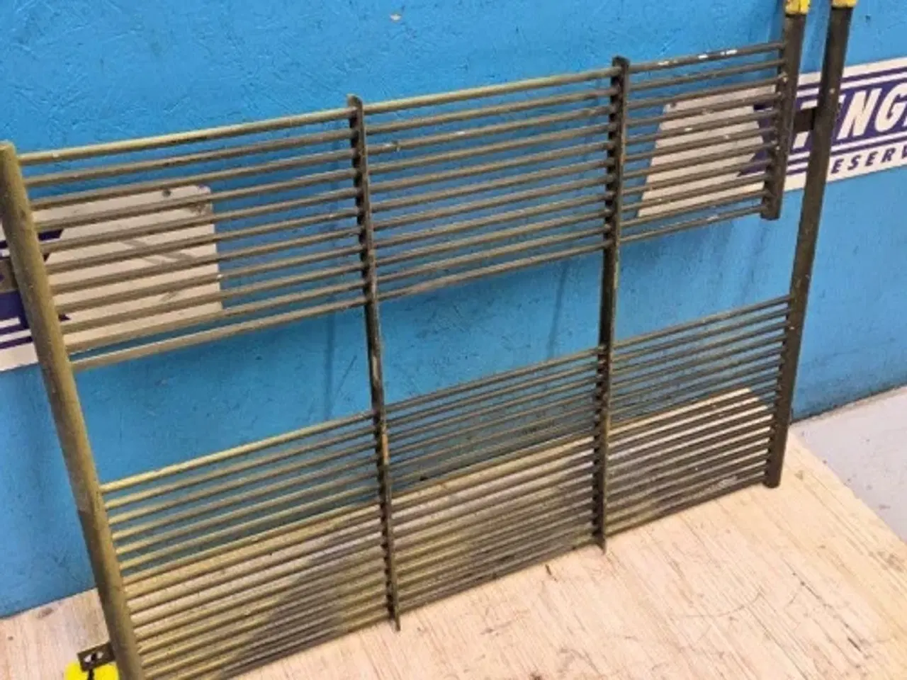 Billede 17 - New Holland TX68 Køler 84021016