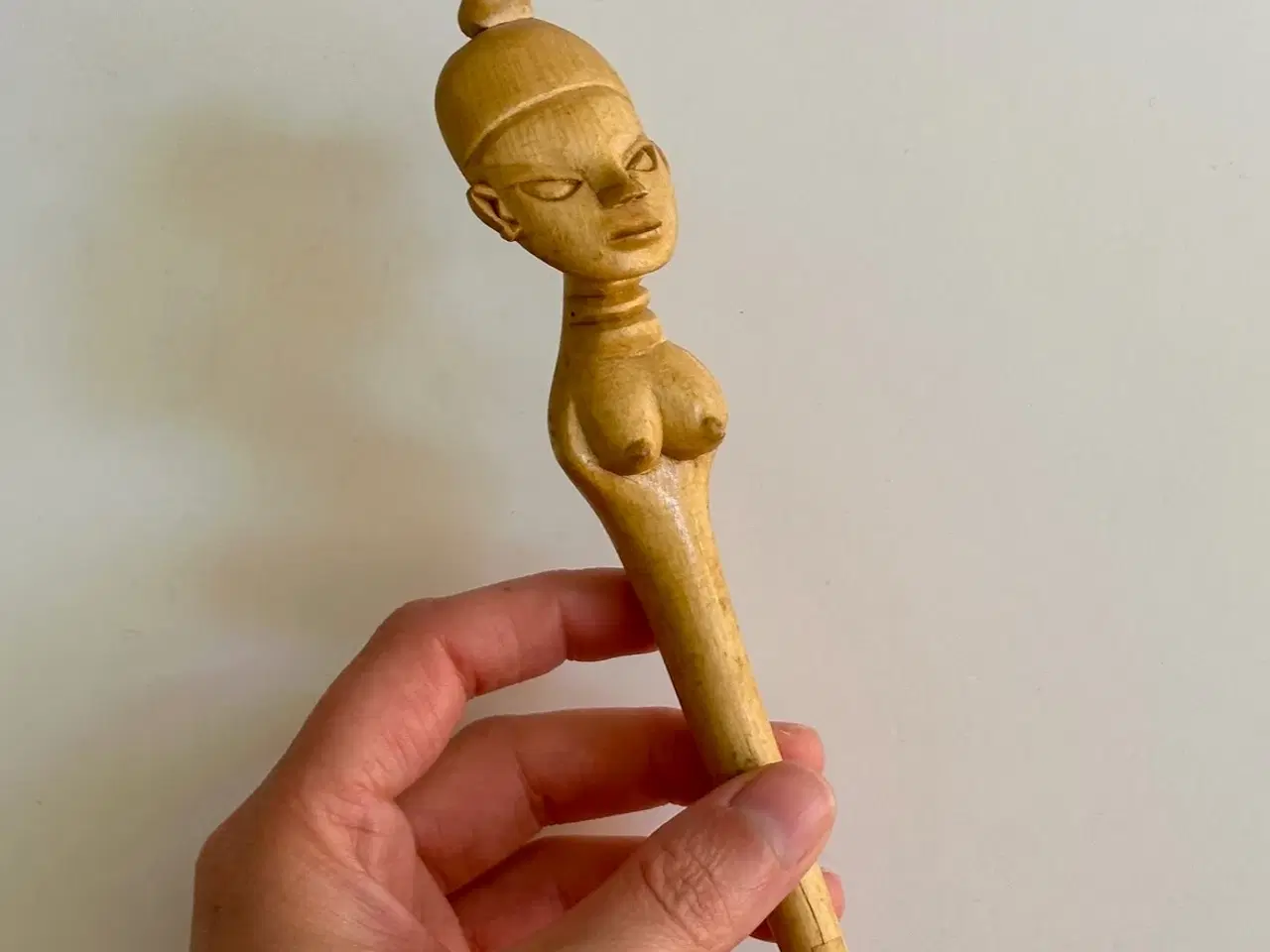 Billede 2 - Træfigur, kvinde