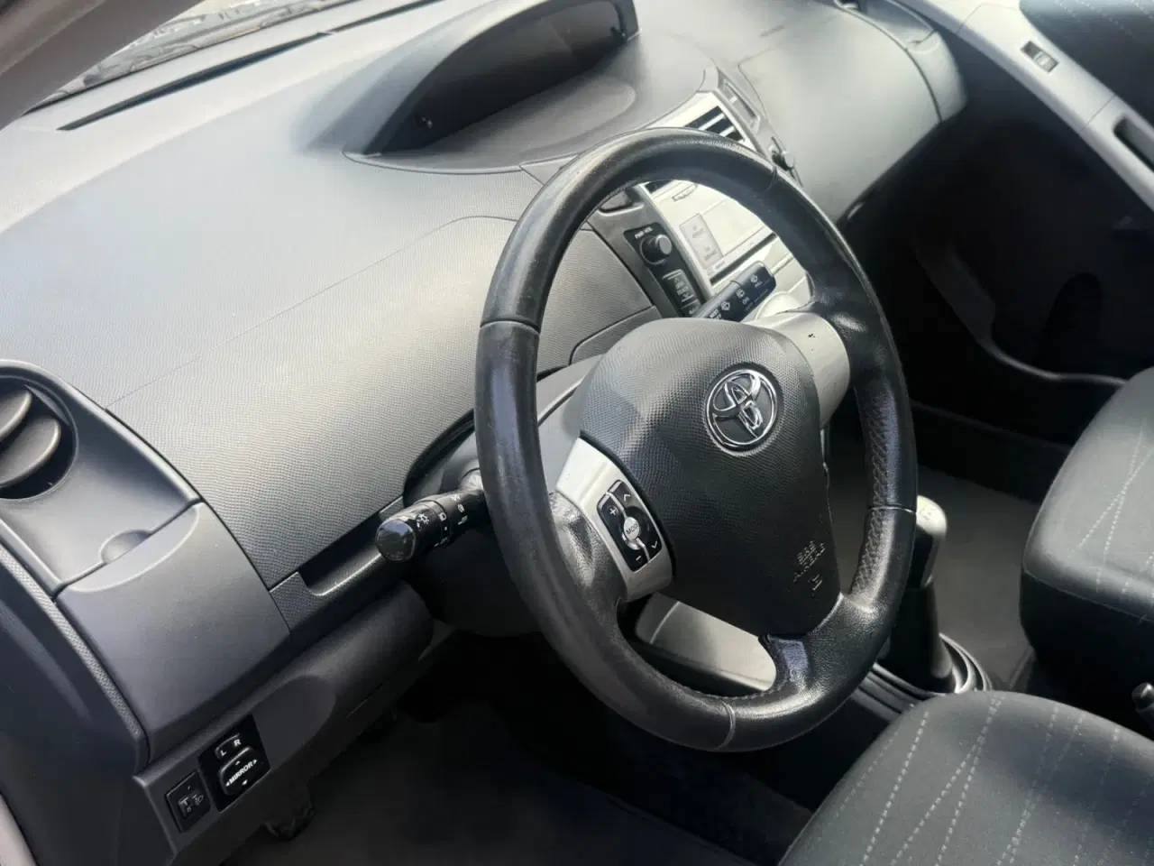 Billede 11 - Toyota Yaris 1,3 Luna