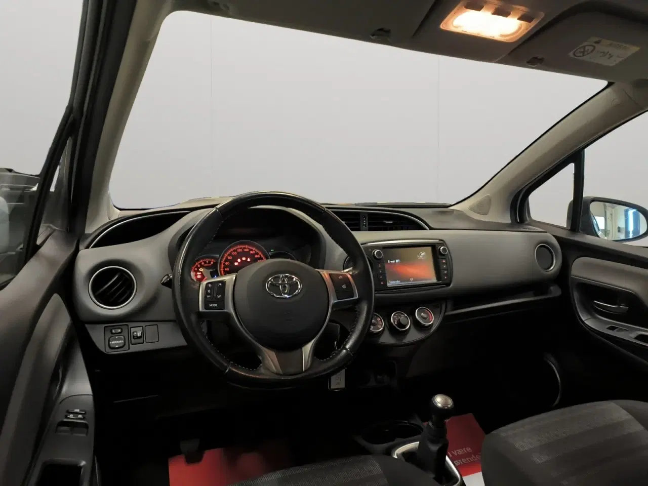 Billede 5 - Toyota Yaris 1,0 VVT-i T2 Touch