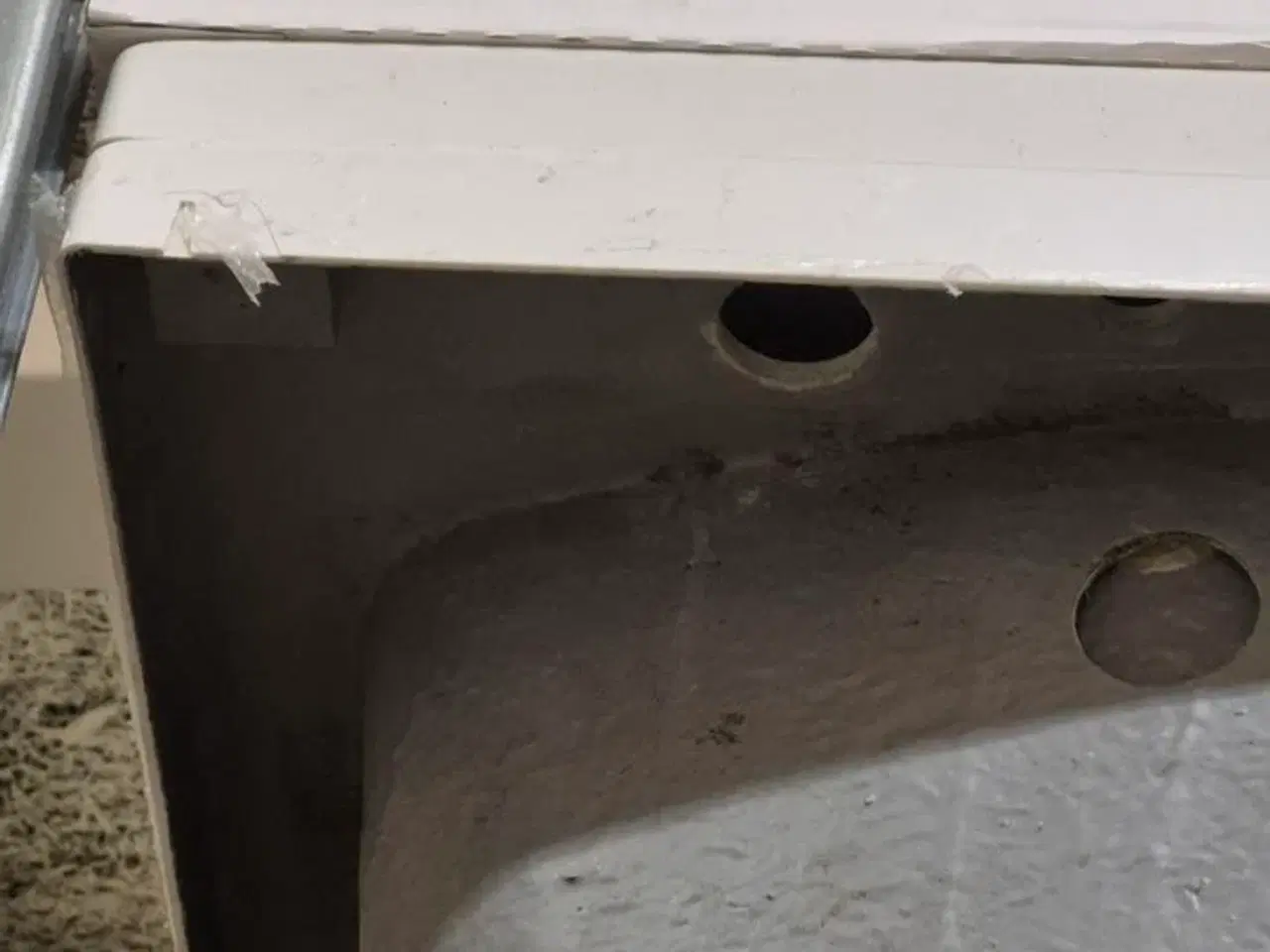 Billede 2 - Strømberg Carronite Hjørnekar med skade STRØMBERG