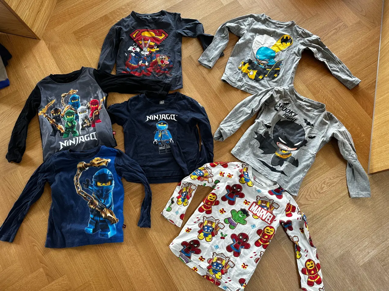 Billede 1 - Drengetøjpakke str 110 (35 dele)