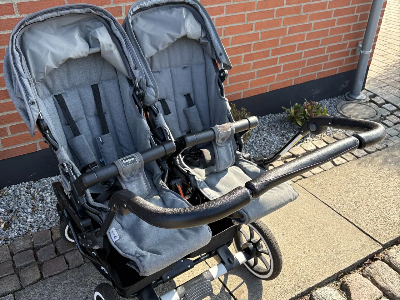 Billede 2 - Emmaljunga double viking 735 inkl fodposer/regnsla