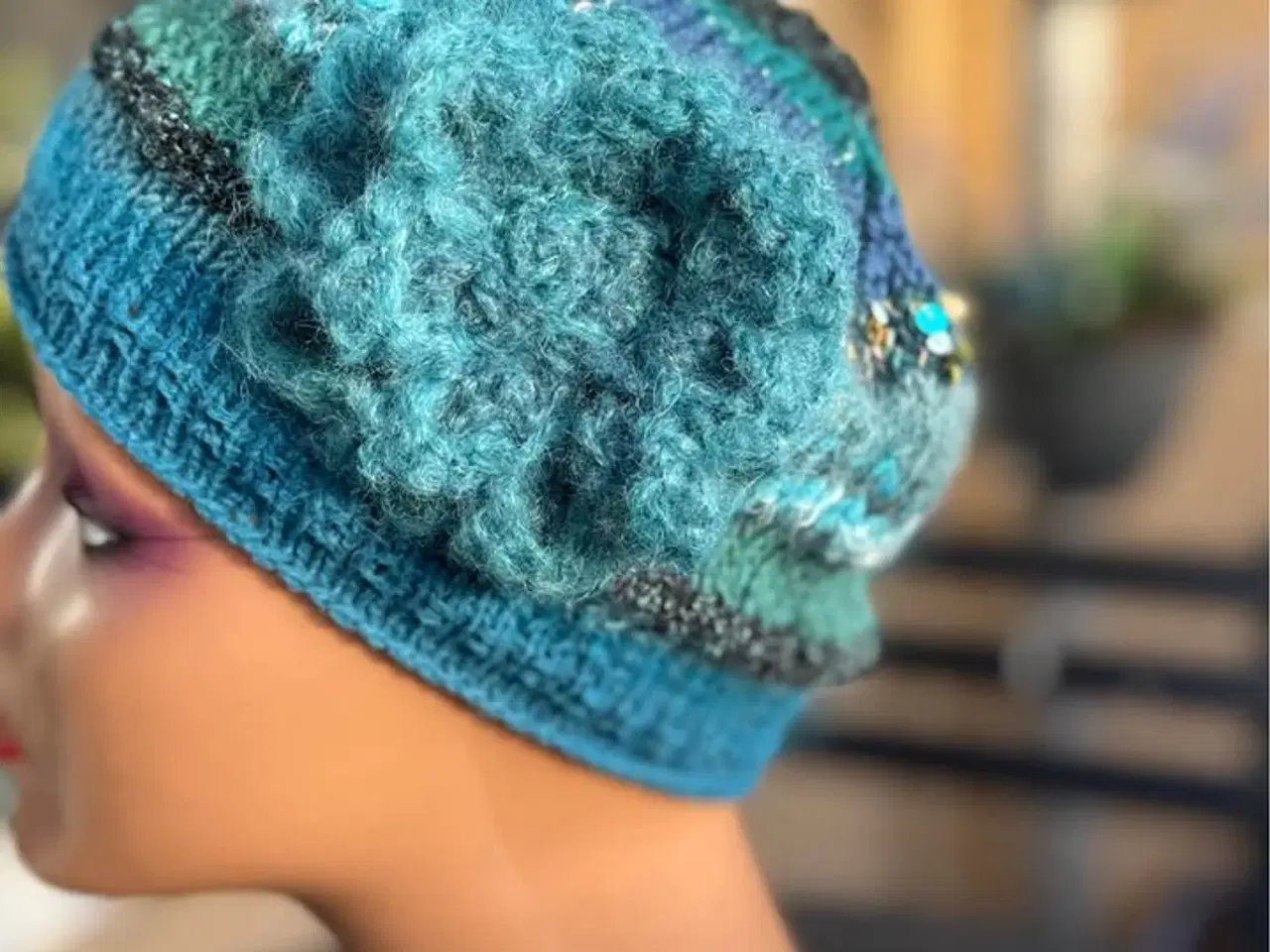 Billede 15 - Unikke huer, skabt af restegarn og fantasi