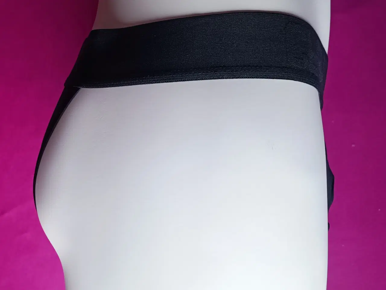 Billede 6 - Trusse med høj benskæring til ham