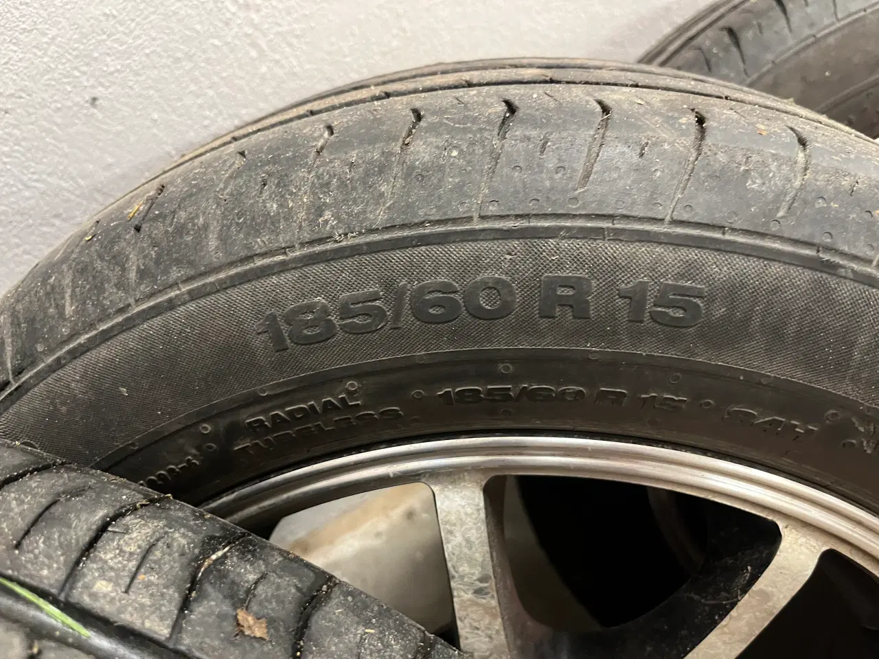 Billede 2 - Alufælge Yaris