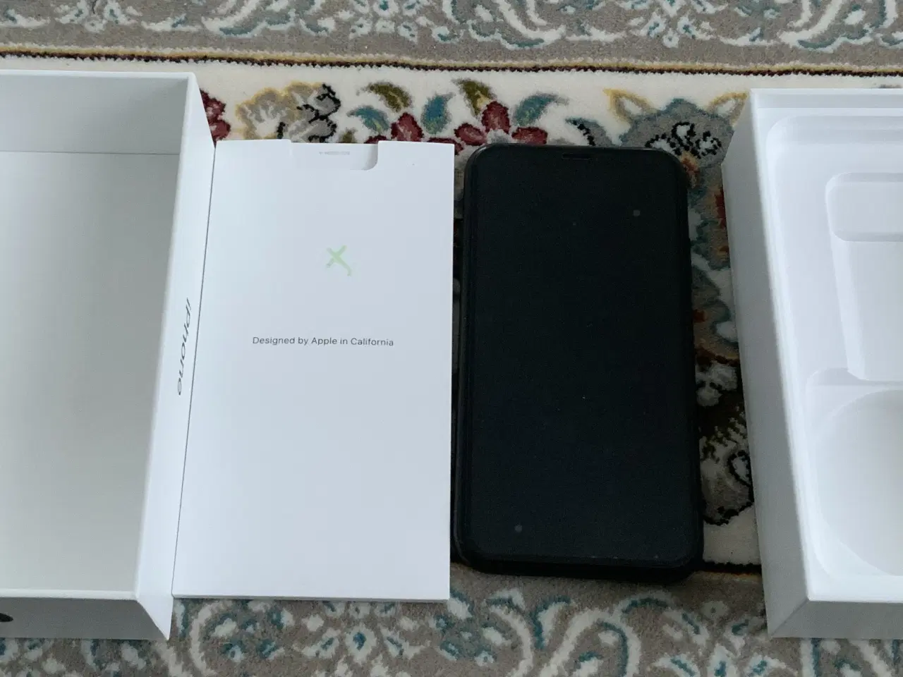 Billede 2 - iPhone XR 64GB  værker som den skal