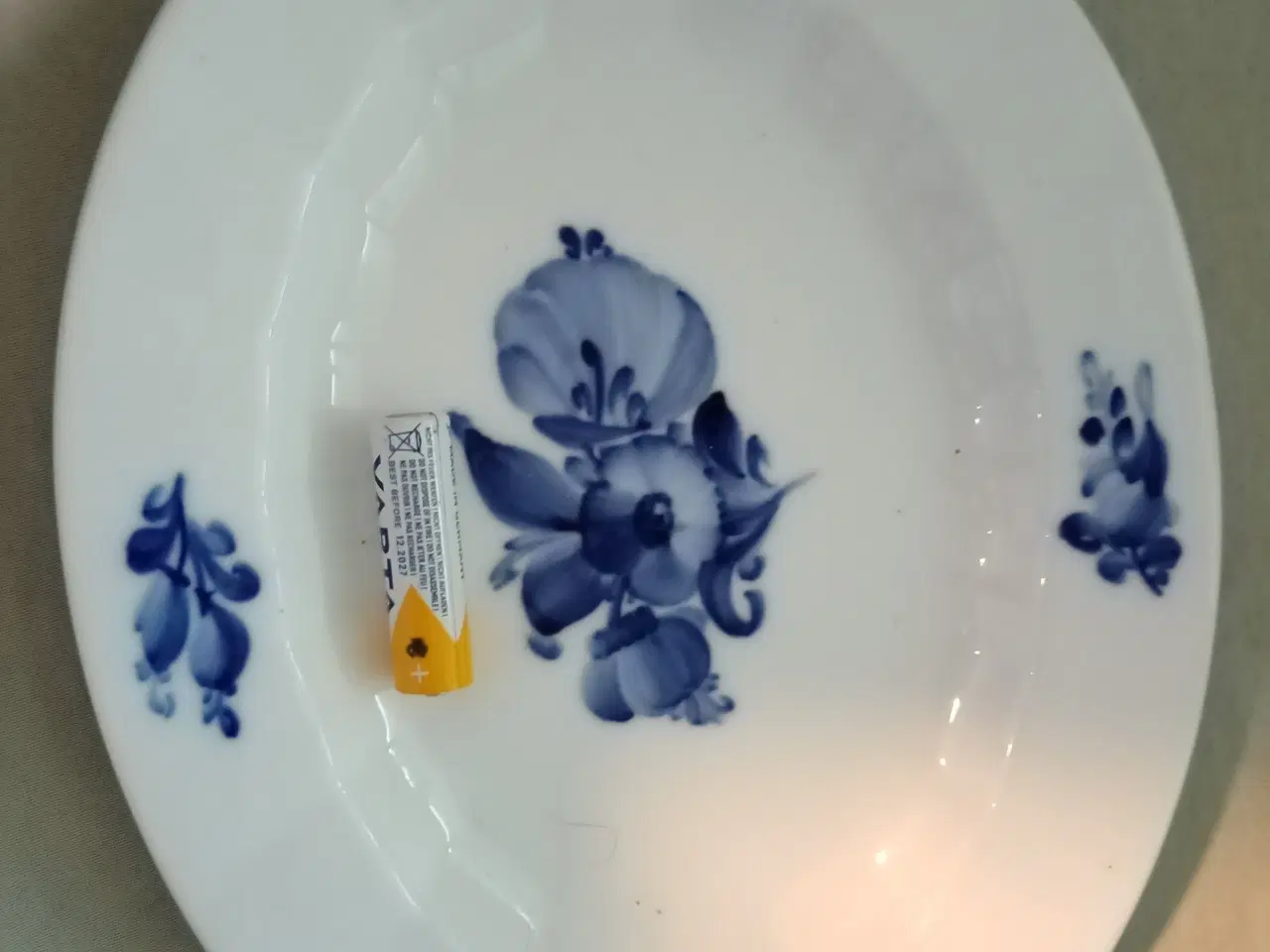 Billede 1 - Fad. Blå Blomst. 10/8605