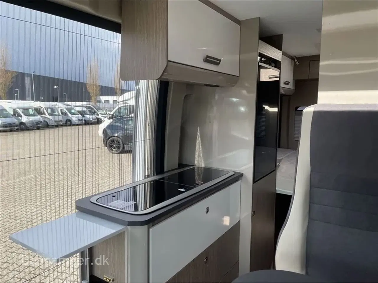 Billede 16 - 2022 - Chausson ROAD LINE V594 VIP   Fiat MultiJet 3, DAB-radio, solceller, start- stop system inkl. intelligent ladeanlæg, fuld LED-belysning indvendig og undervognsbehandling