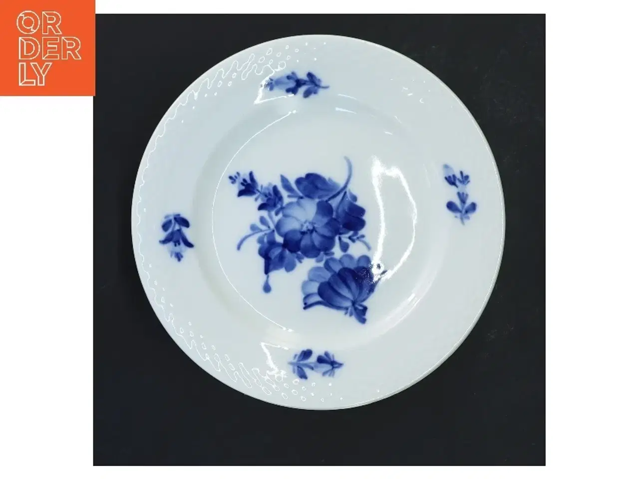 Billede 2 - Porcelænstallerkener med blå blomst motiv Royal Copenhagen (str. 5 stk Ø 16 cm) fra Royal Copenhagen