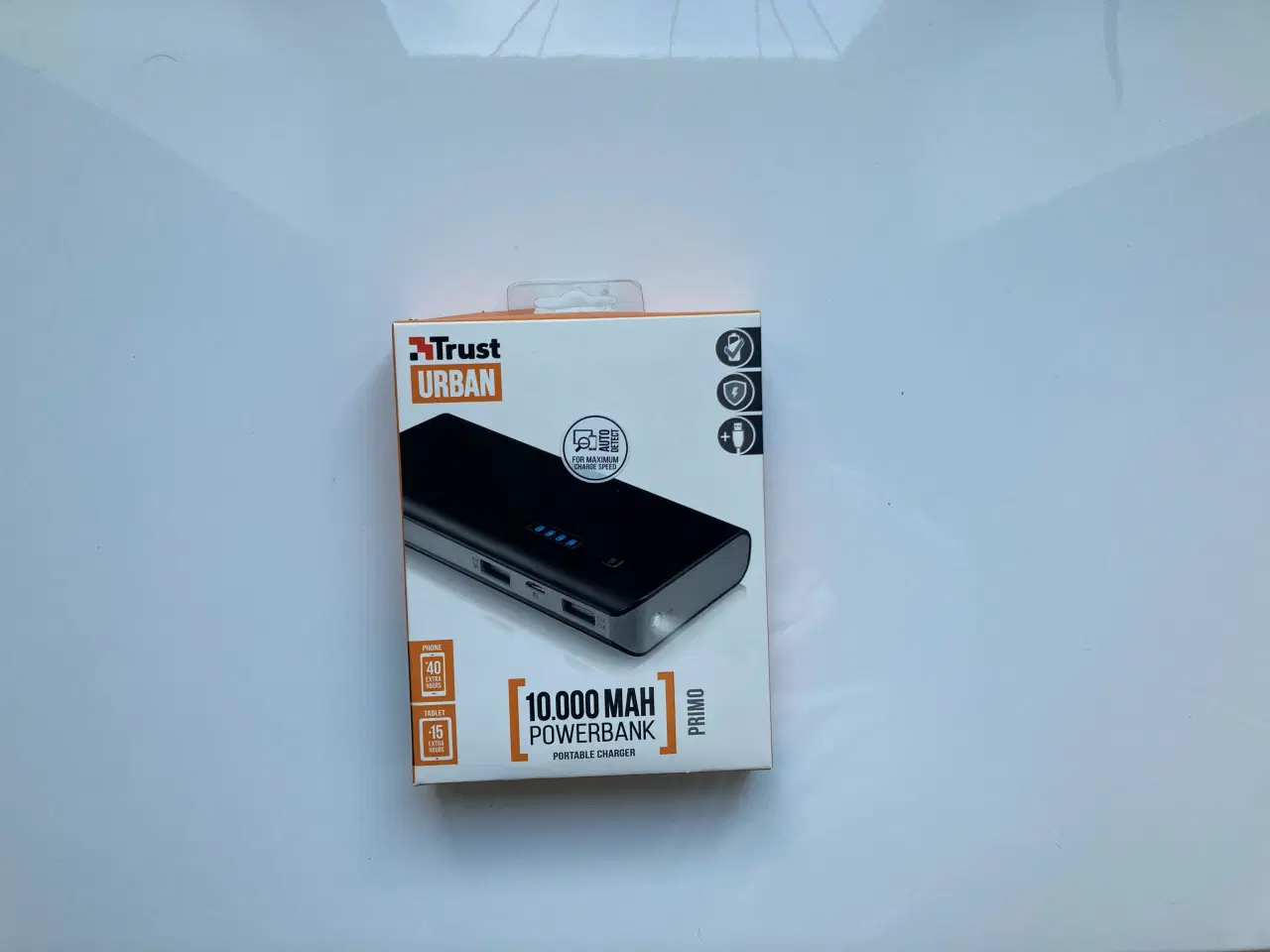 Billede 1 - 10.000 MaH powetbank - 15/40 timer extra batteriti