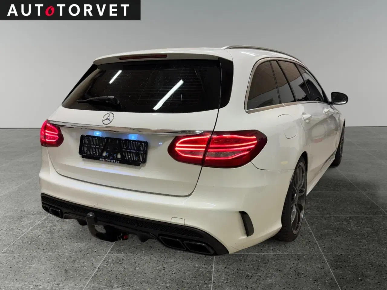 Billede 3 - Mercedes C400 3,0 AMG Line stc. aut. 4Matic