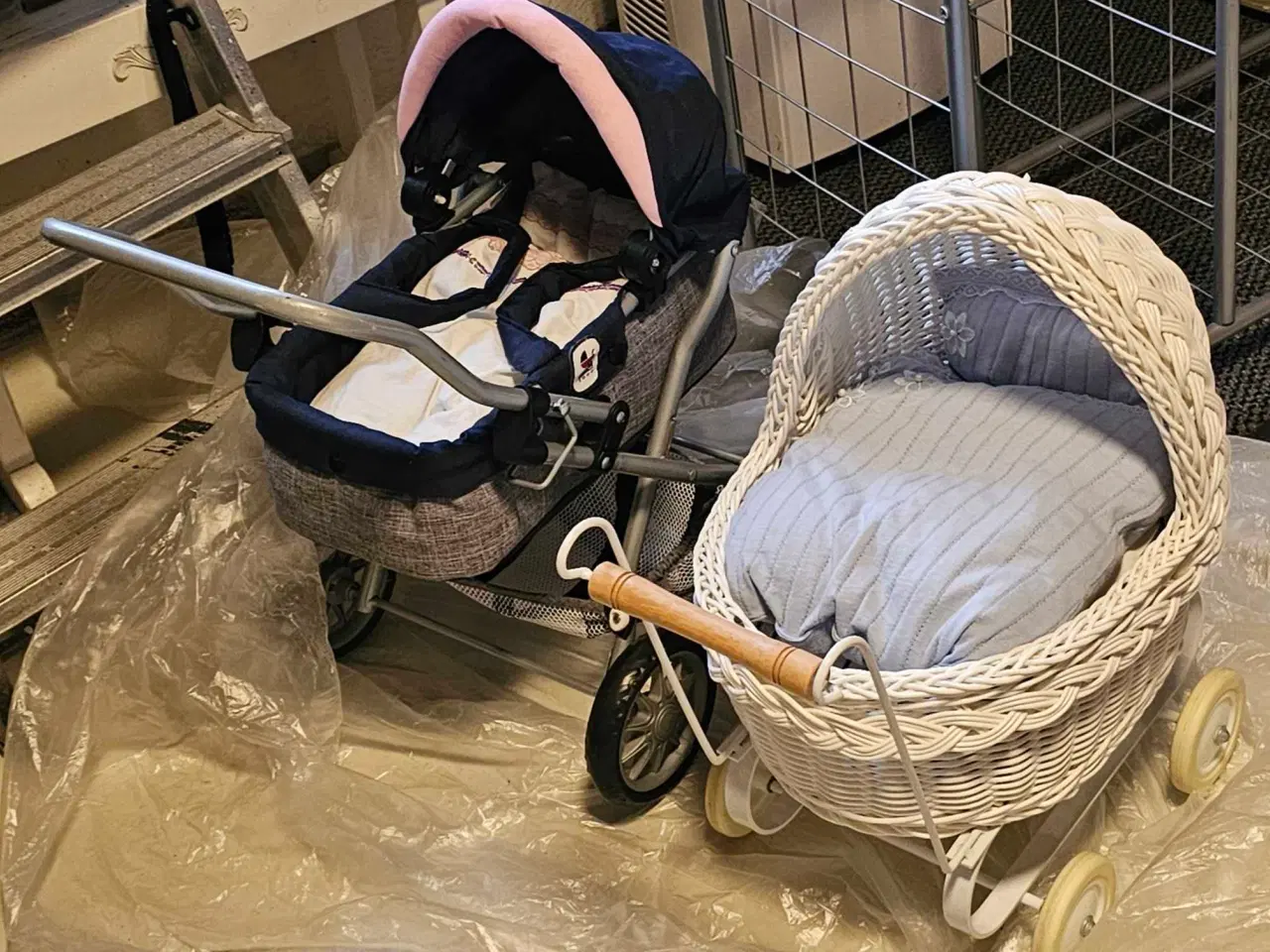 Billede 8 - Dukkevogn, blå