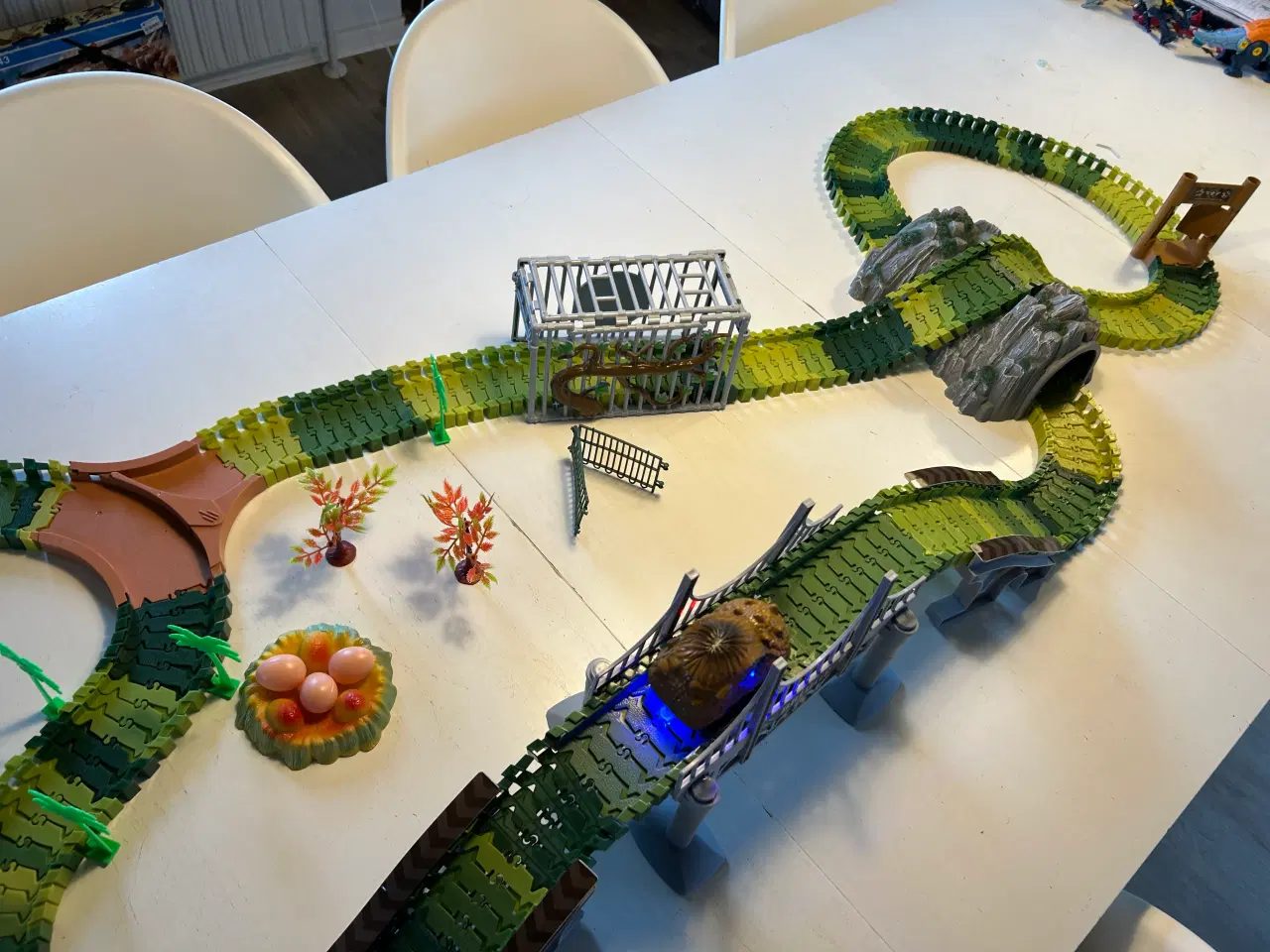 Billede 9 - Flexi-track med dinosaur-tema