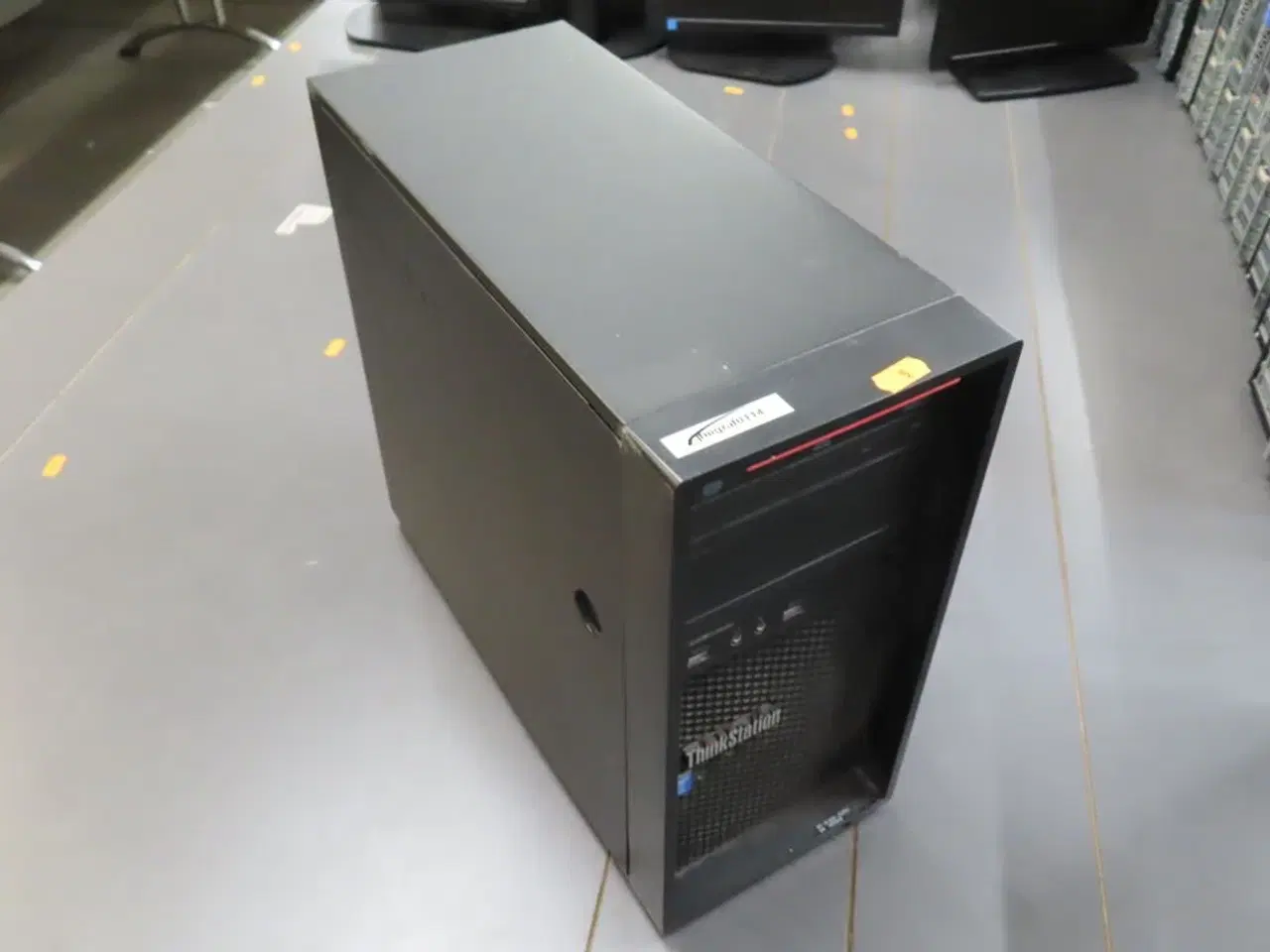 Billede 1 - Workstation P300 - LENOVO