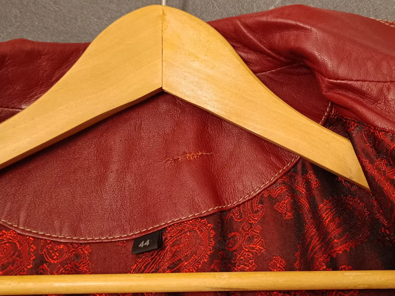 Billede 5 - Skindjakke - dame - i lækker blød lammeskind