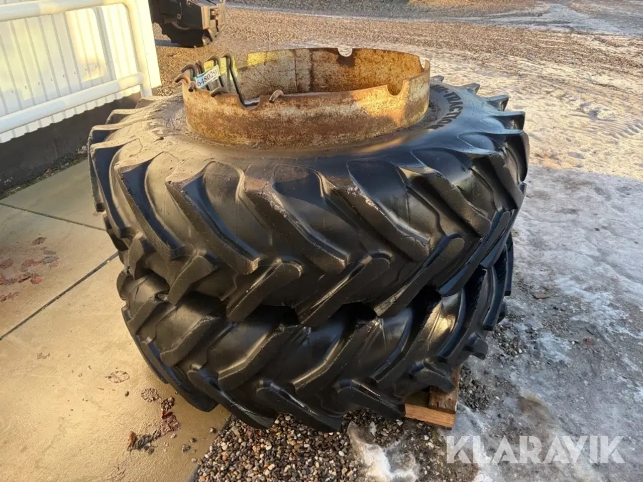 Billede 1 - Tvillingehjul Semperit 18.4R38 med låse 2 styk