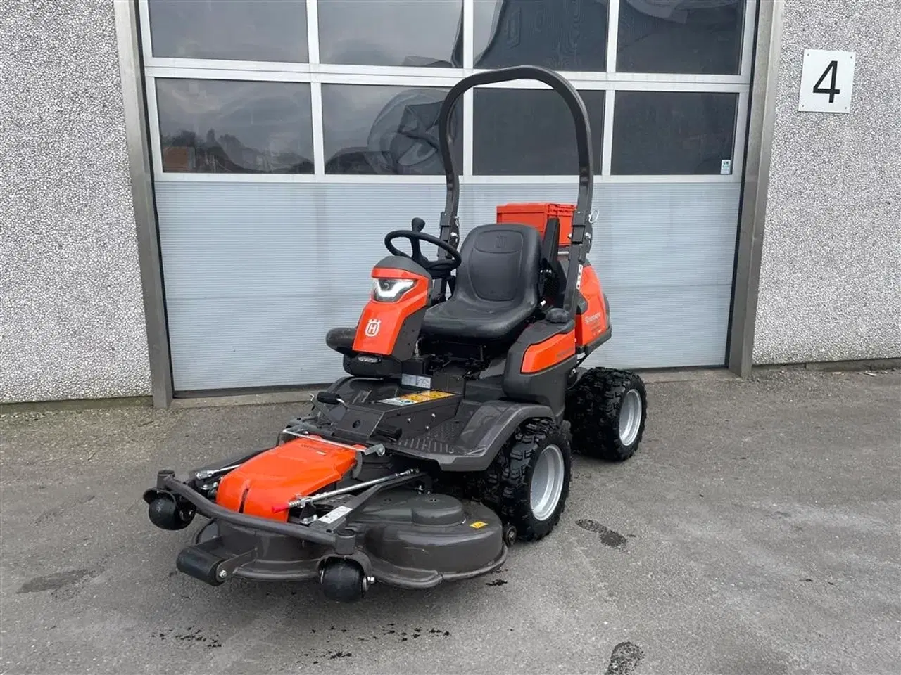 Billede 4 - Husqvarna P524 XR fjernstyret 122cm klipper