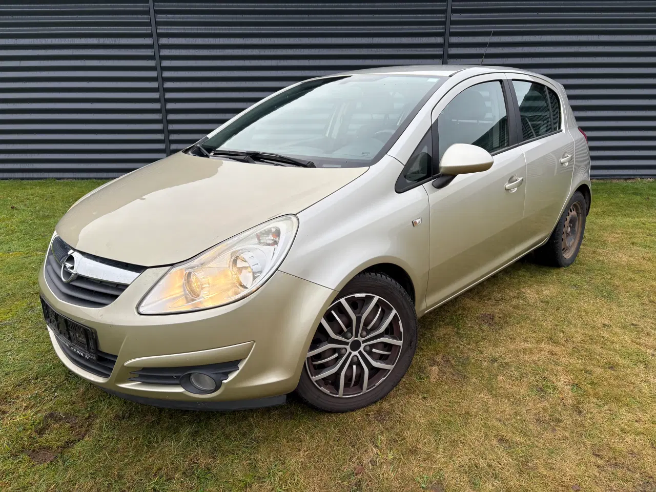 Billede 3 - Opel Corsa 1,2 16V Cosmo - SKAL SYNES...