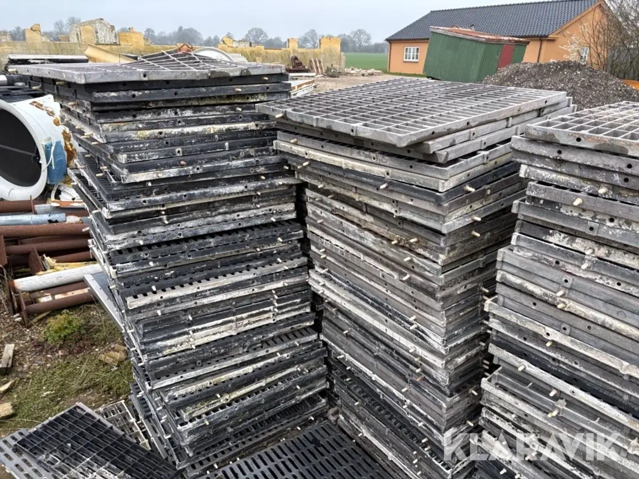 Billede 12 - Plastriste til svinestald, ca 1000 styk