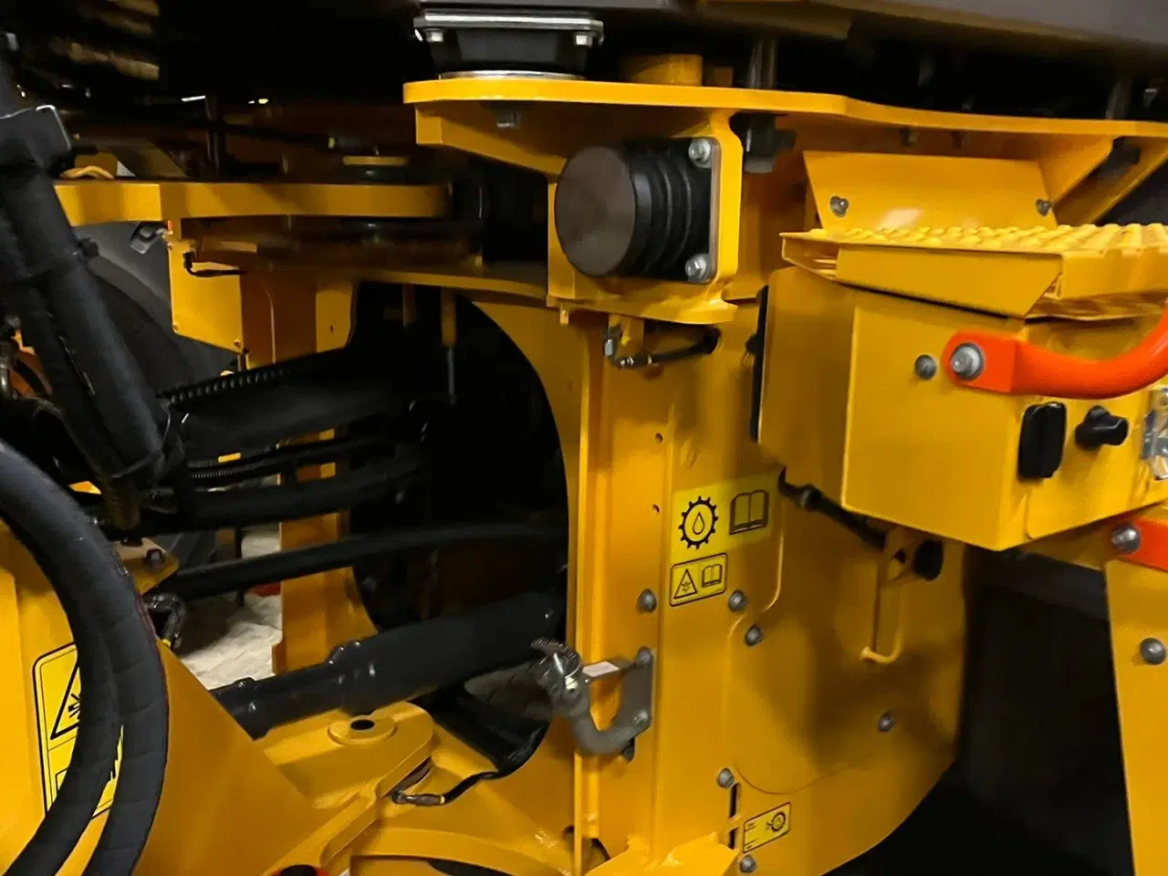 Billede 24 - Volvo L 90H  H2 fabriksny Dansk maskine med masser af udstyr, blan.Co-Pilot & med brede 650/65R25 hjul