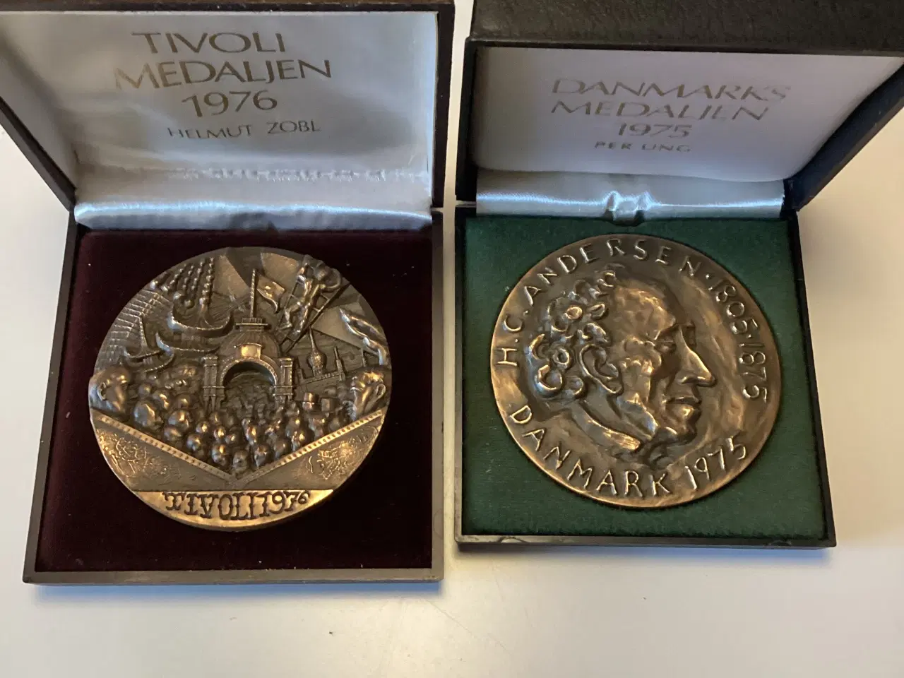 Billede 2 - Tivoli/Danmarks medaljen1976/75