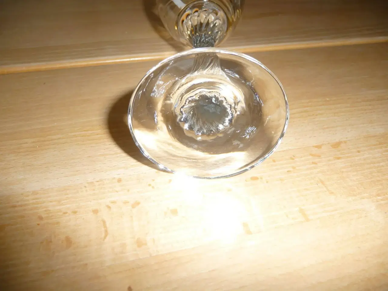 Billede 3 - glas med guld og snoet stilk