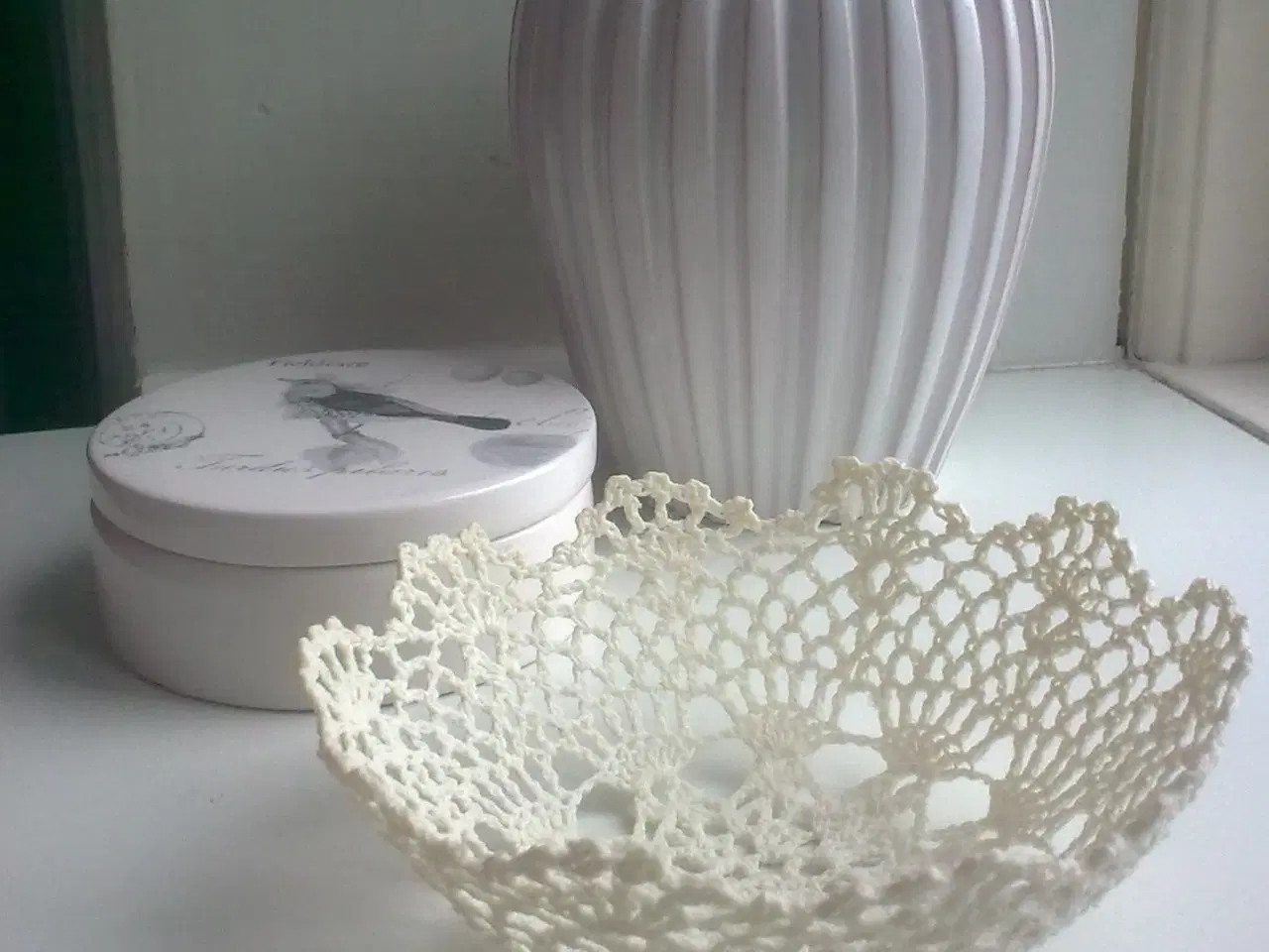 Billede 2 - DIY stilleben af bl.a. dansk keramik