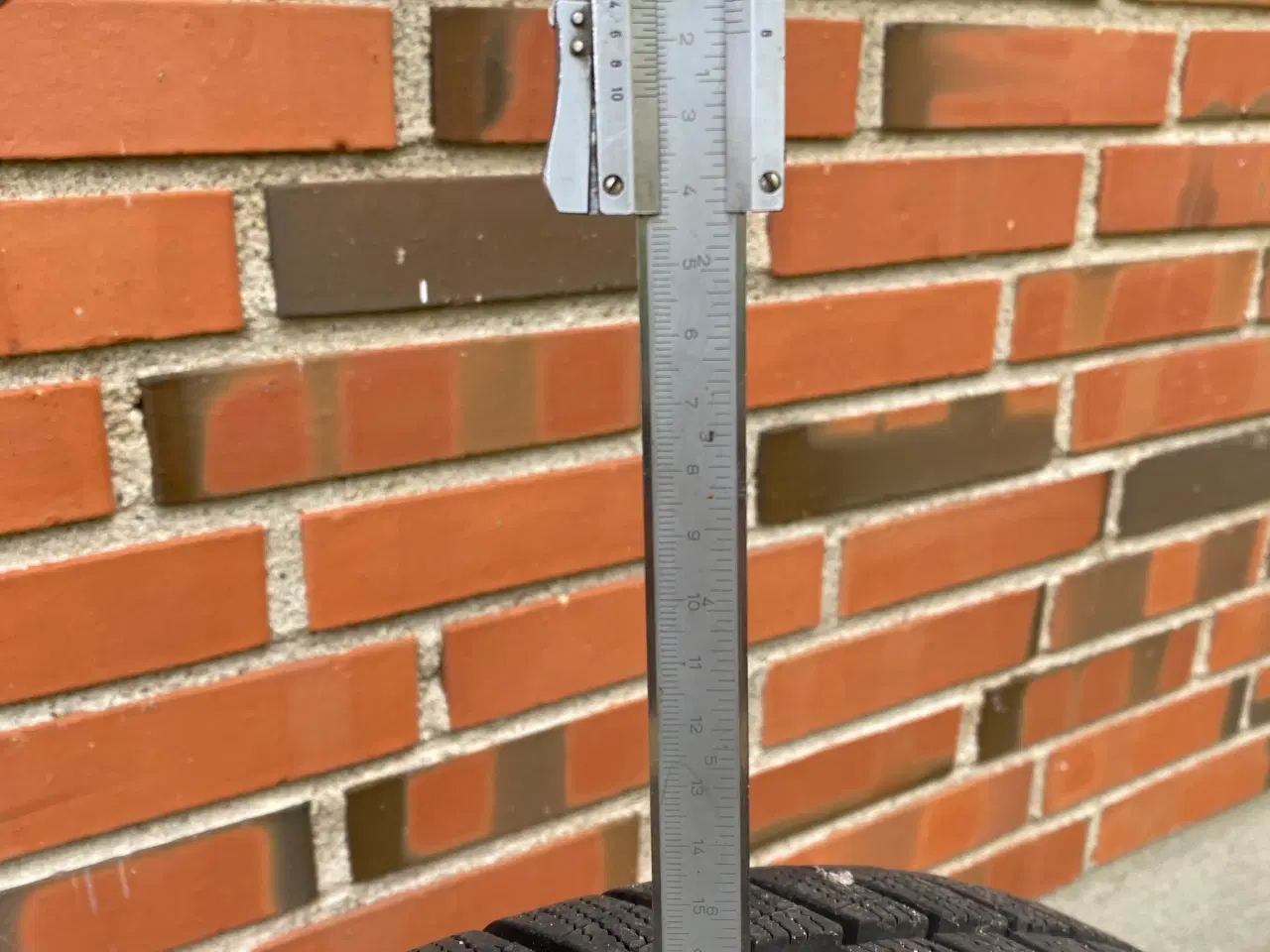 Billede 7 - Vinterdæk på originale ford alufælge