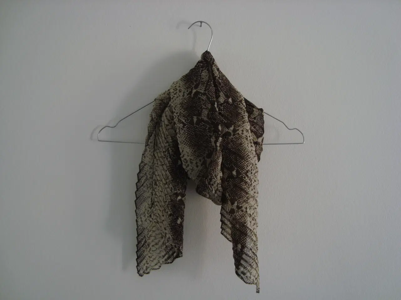 Billede 1 - Tørklæde med leopard mønster