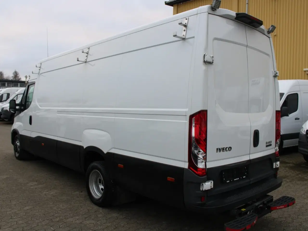 Billede 9 - Iveco Daily 3,0 35C18 16m³ Van AG8