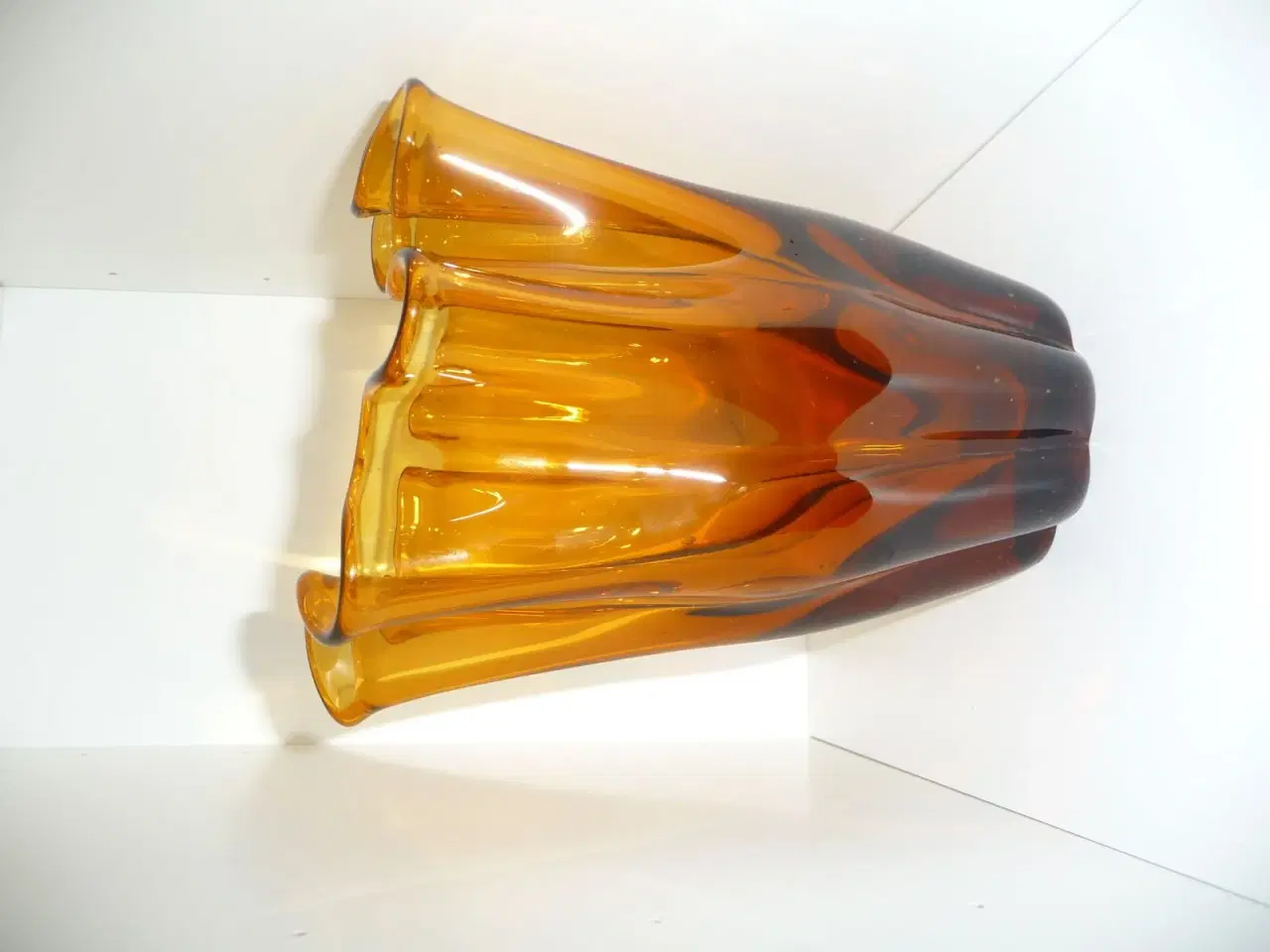 Billede 1 - Finsk ravgul glas vase