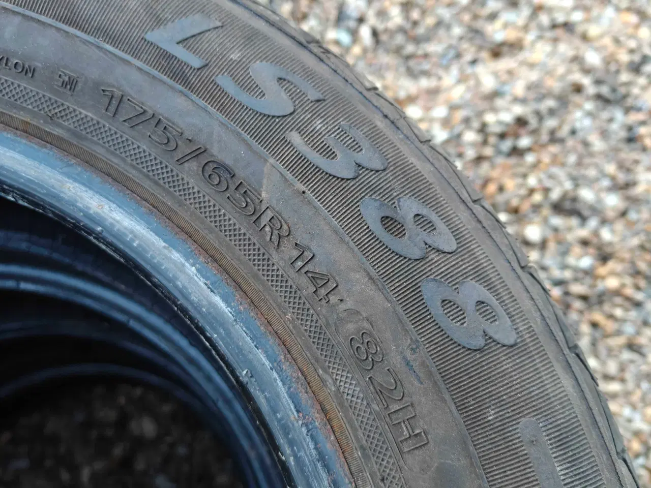 Billede 2 - Sommerdæk 175/65-14