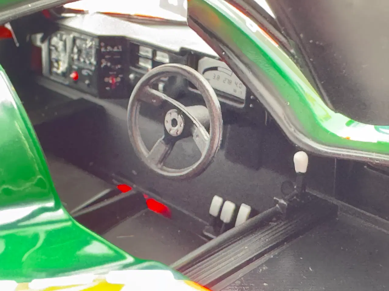 Billede 5 - 1991 Mazda 787B Le Mans (Med skade) 1:18