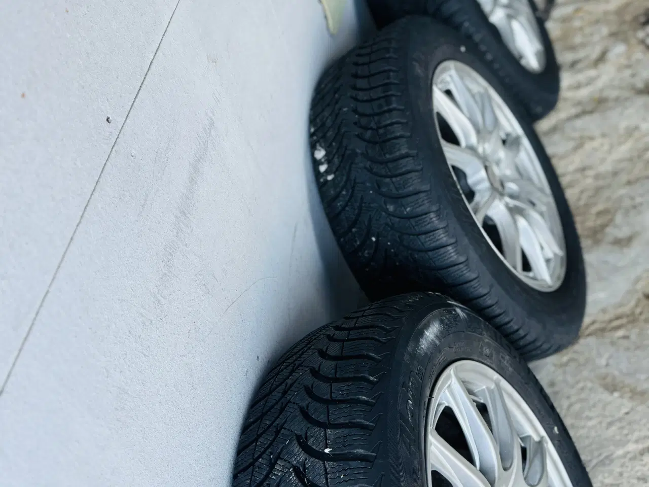 Billede 3 - Mercedes alufælge orginal med vinterdæk 16 tommer