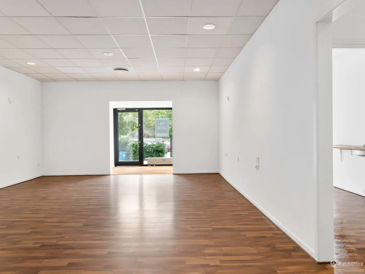 Billede 1 - Går du med drømmen om egen butik eller cafe i et attraktivt indkøbsområde i Rungsted?