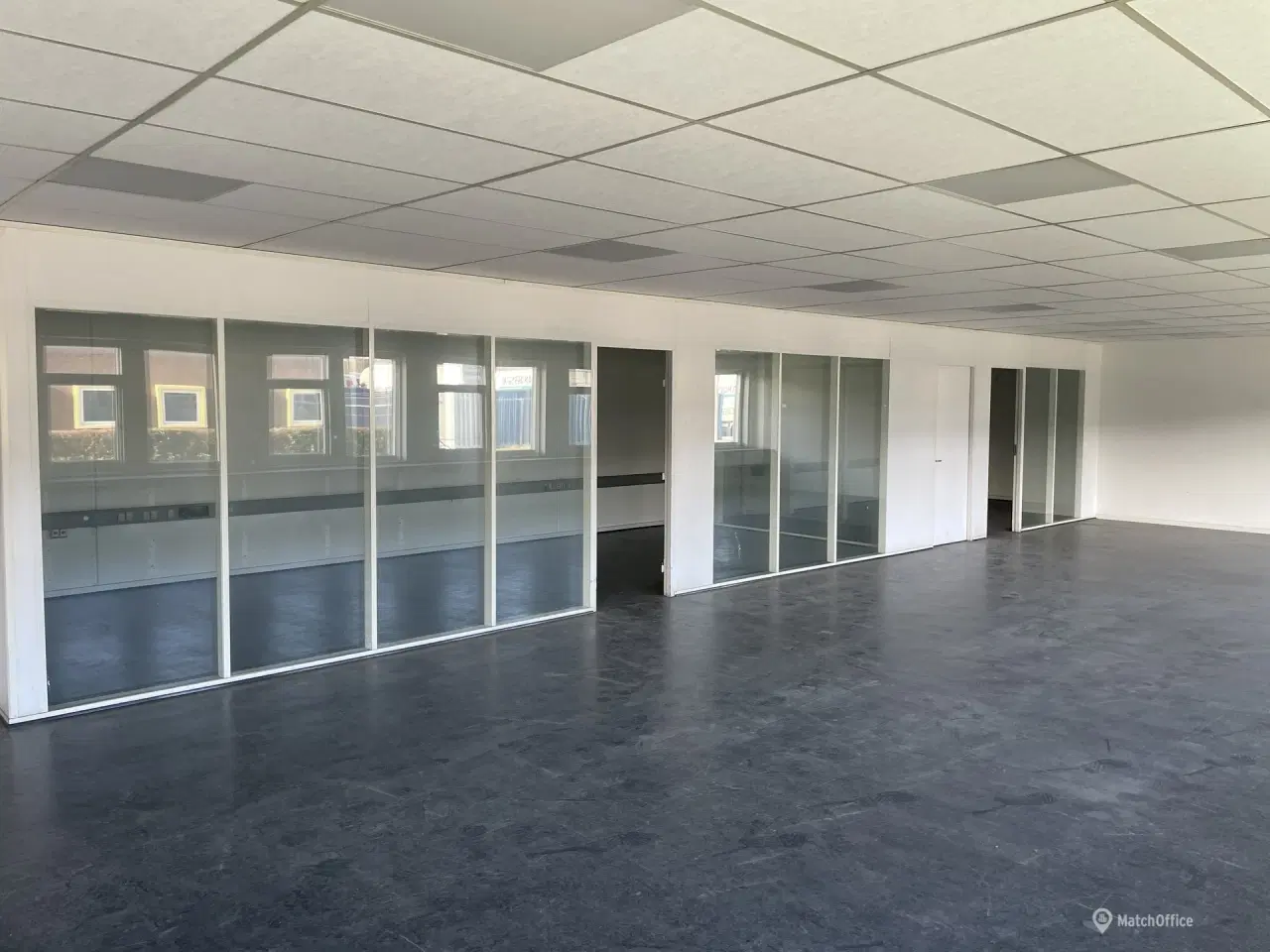 Billede 3 - Erhvervslejemål i Kastrup – kontor og lager med nem adgang til transport