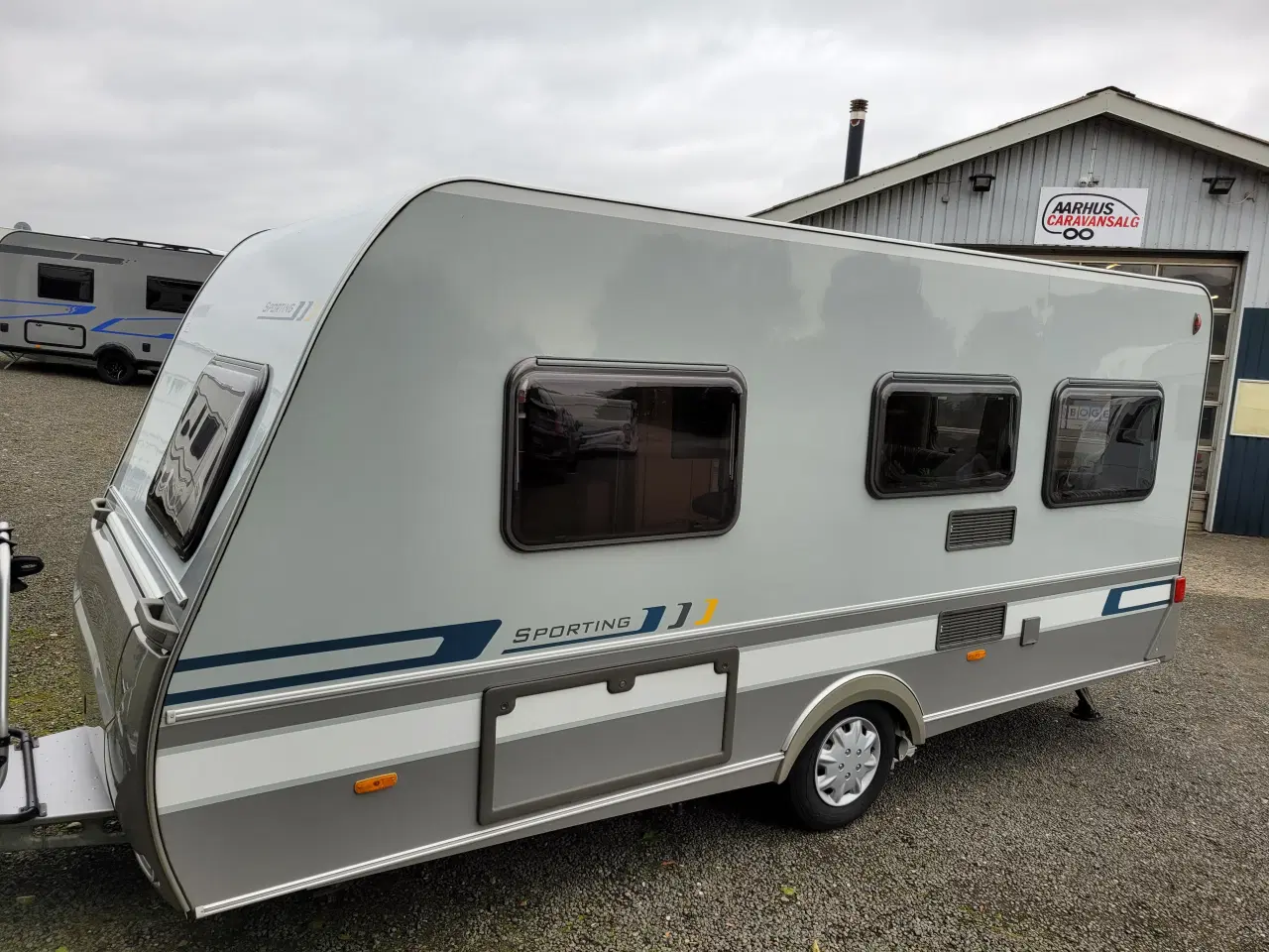 Billede 10 - 2011 Hymer 465 db.seng..til en god pris