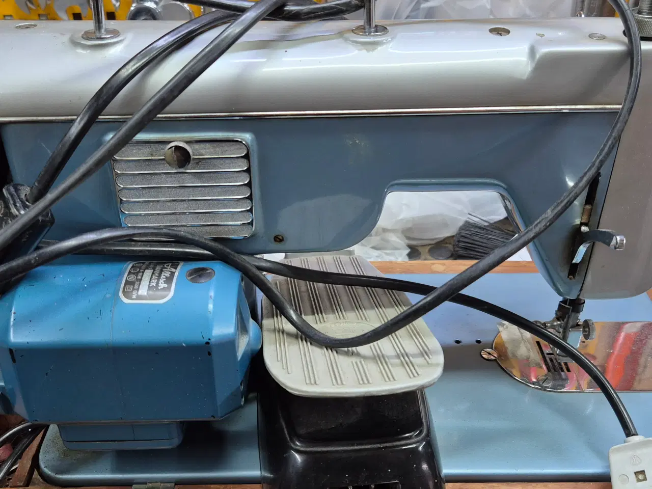 Billede 1 - prinzess symaskine til reservedele 