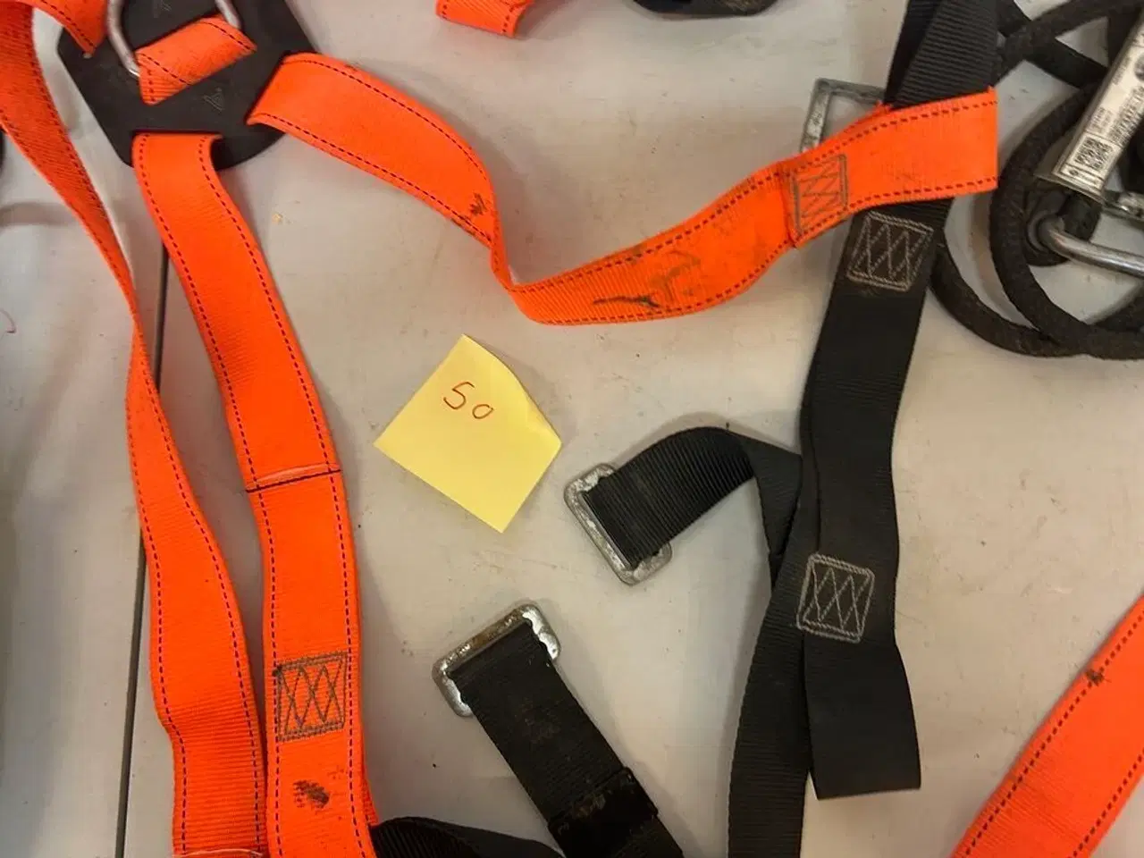 Billede 2 - Sikkerhedsudstyr til arbejde på tag mm.