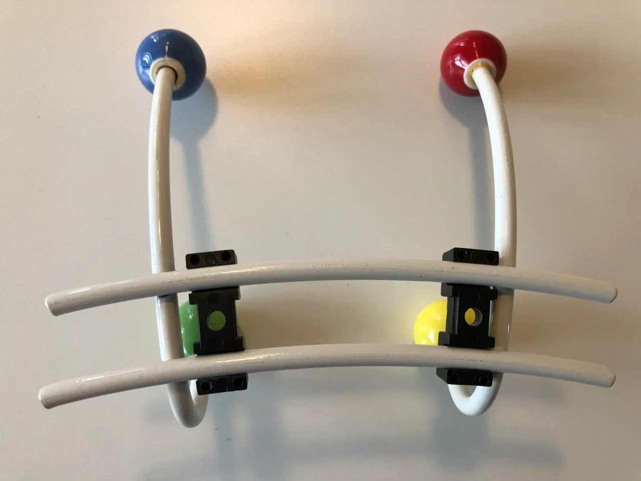 Billede 5 - Knagerække i flotte farver