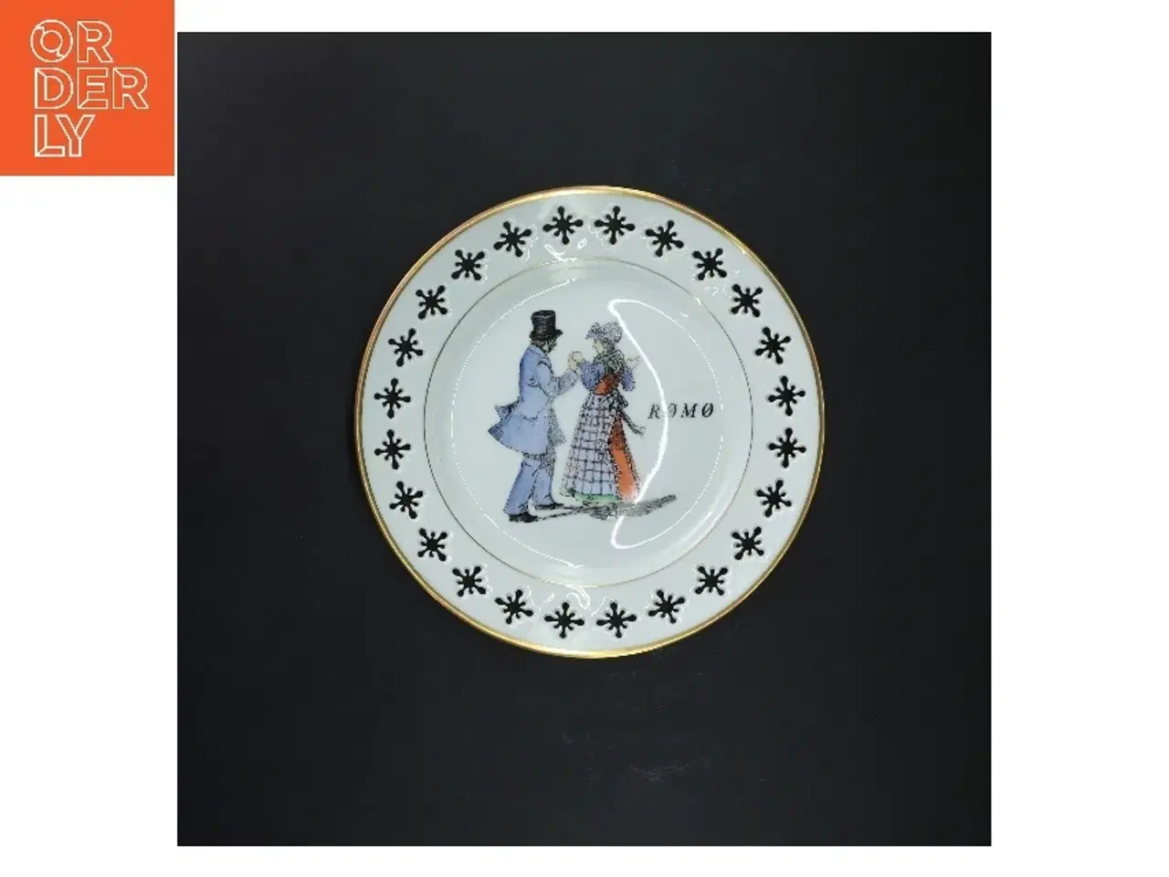 Billede 1 - Porcelænstallerken med dansk folkedansmotiv fra Bing Og Grøndal (str. Ø 22 cm)