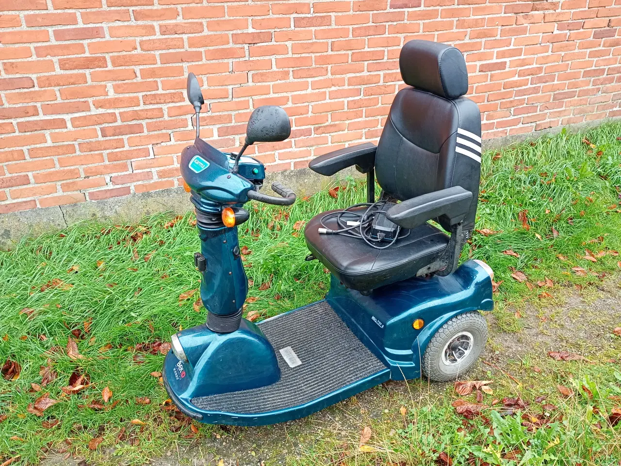 Billede 1 - Karma 3 hjulet el-scooter sælges med nøgle