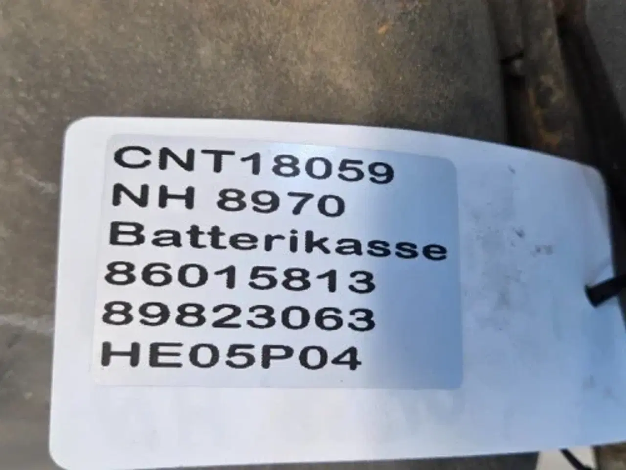 Billede 16 - New Holland 8970 Baterikasse 86015813