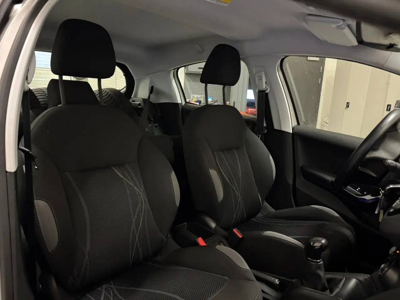 Billede 15 - Peugeot 208 1,2 VTi 82 Active Navigator