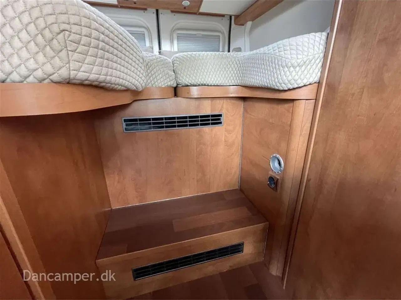 Billede 23 - 2020 - Carthago premium van 640 LE   Luksusvan, 140Hk   9-trins Automatgear, enkeltsenge, alufælge, navigation, træk