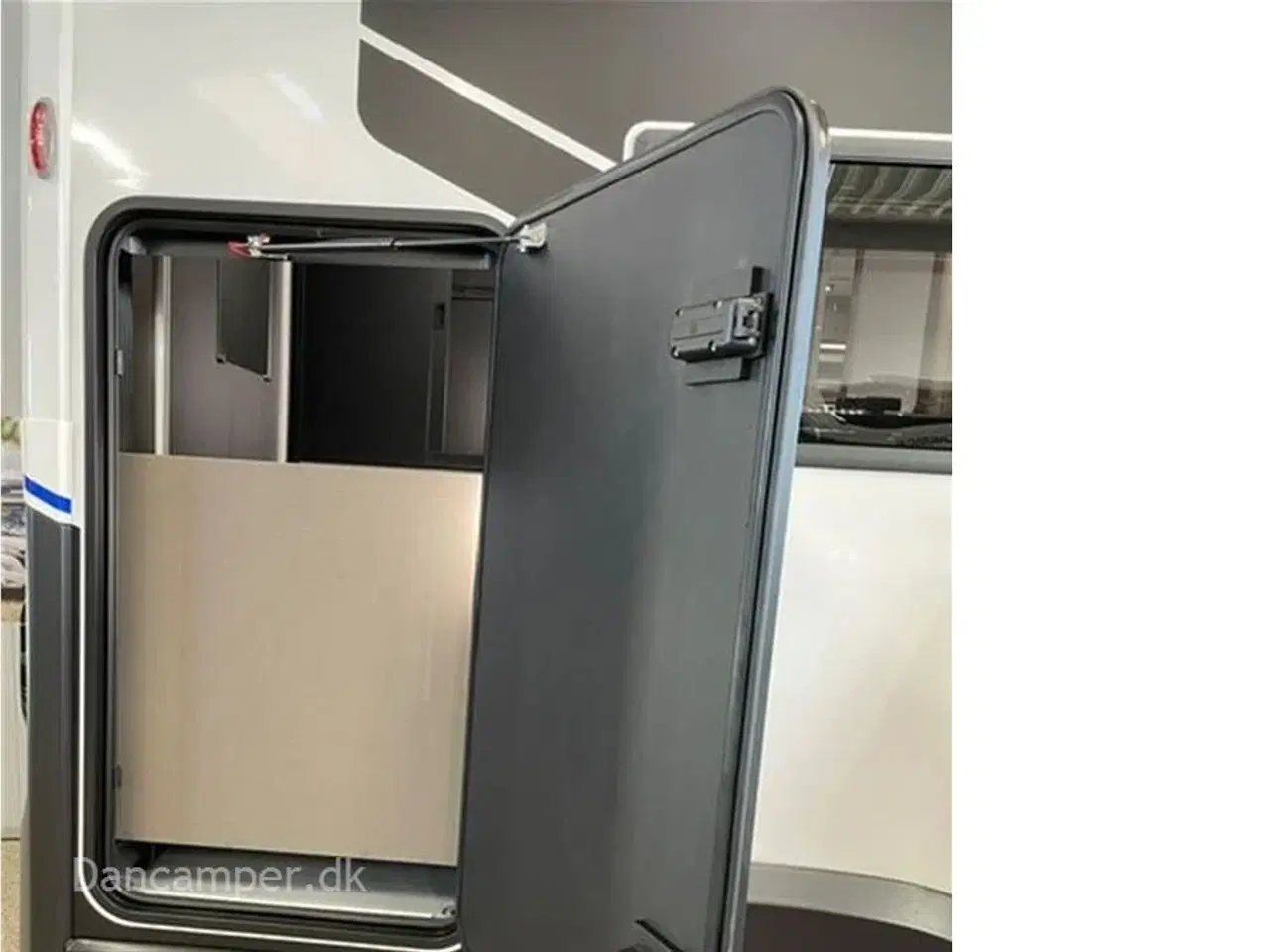 Billede 4 - 2024 - Chausson X650 Exclusive line    RESERVERET. SB! Camper med stor Lounge og siddegruppe, sænkeseng, stor garage, Connect- og X-tilbehørspakke,