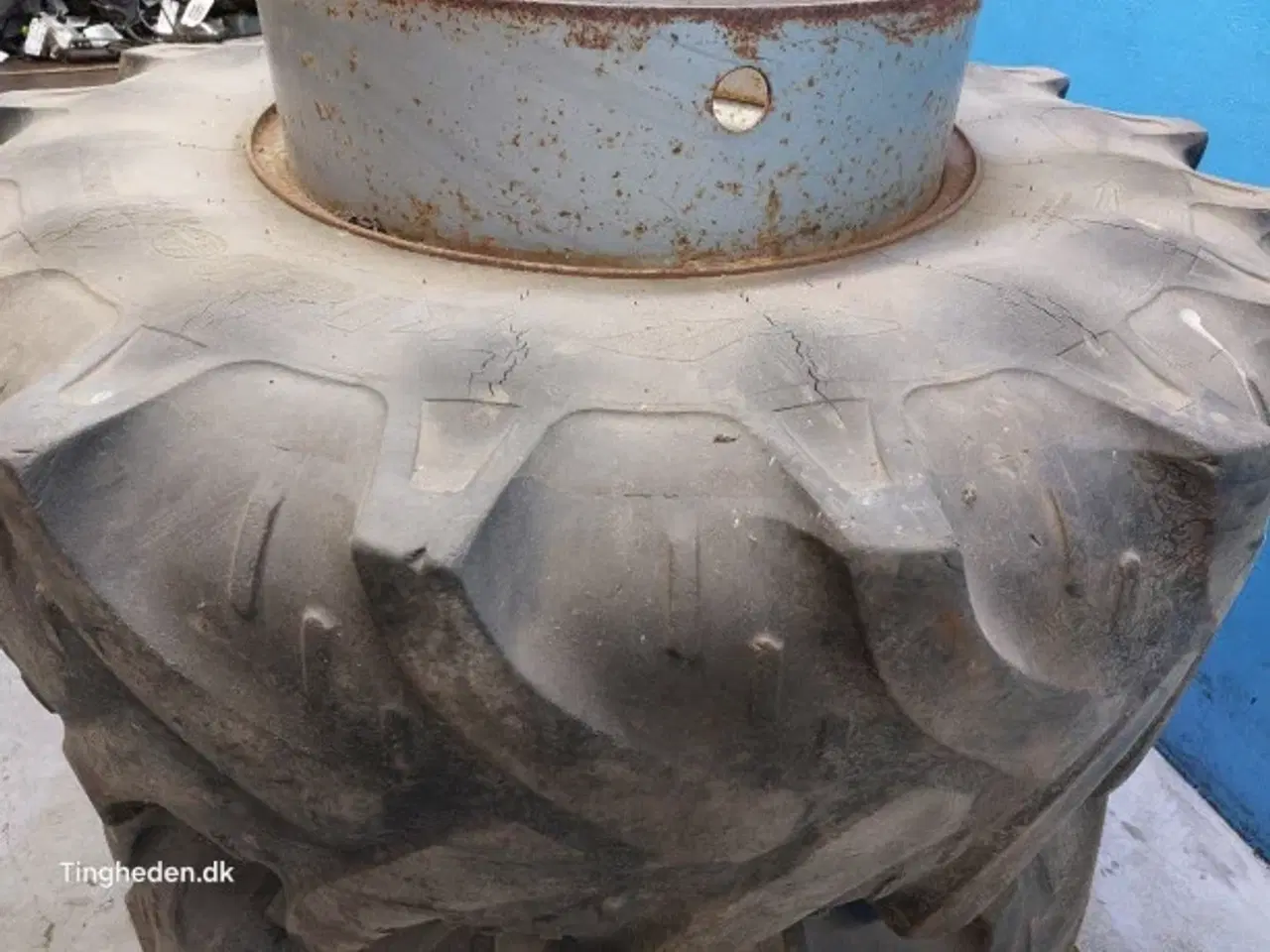 Billede 21 - 24"   16.9R24